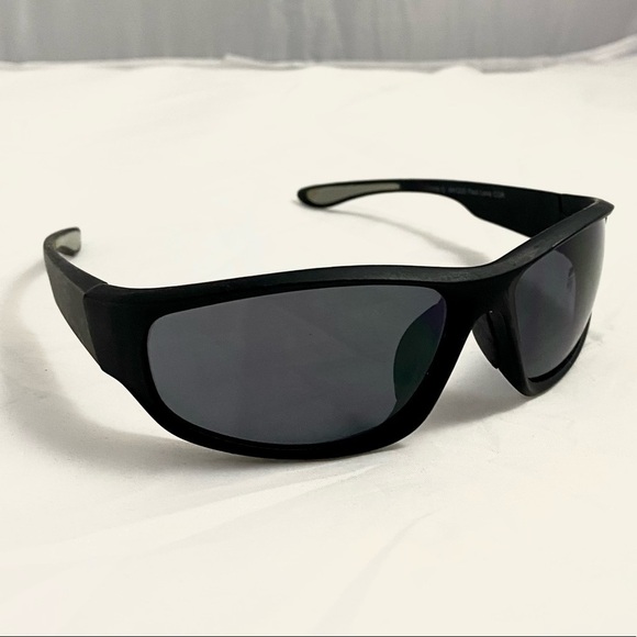 Foster Grant Fast Lane AH1220 CGR sunglasses - Picture 2 of 11